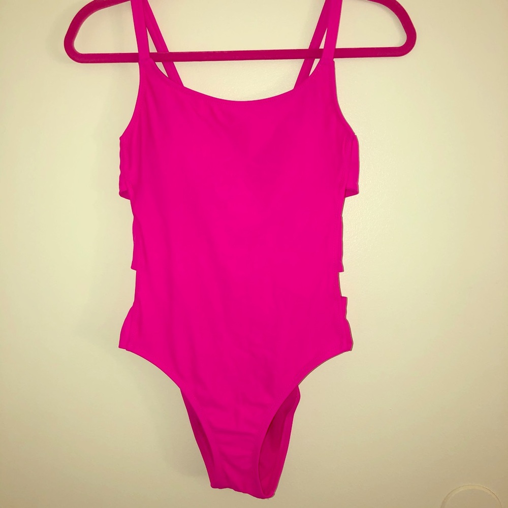 Hot pink one piece swimsuit - Picture 1 of 2